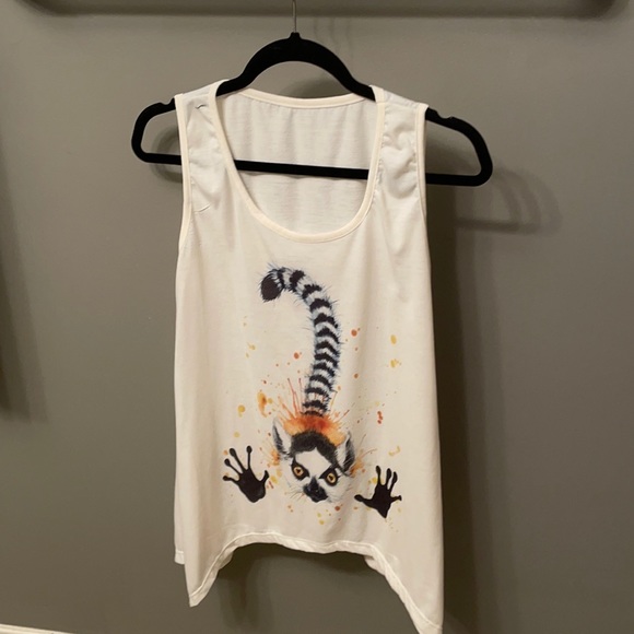 Woman’s large tank top - Picture 1 of 2